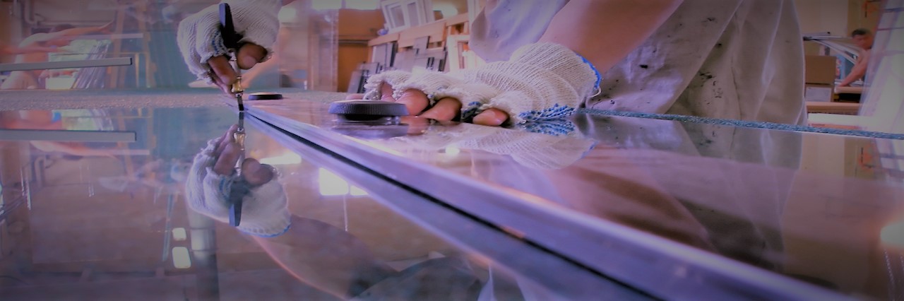 Slider, Glass Cutting Service in Richmond, Richmond Hill, Richmond Park, TW10